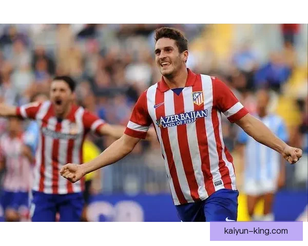 科克的战术适配性持续提升，展现出在中场的控制能力与组织价值